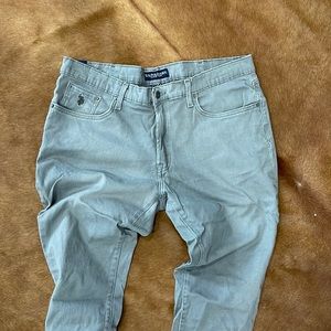 Stretchy active and comfortable pants. The waist is 38 and the length is 32.